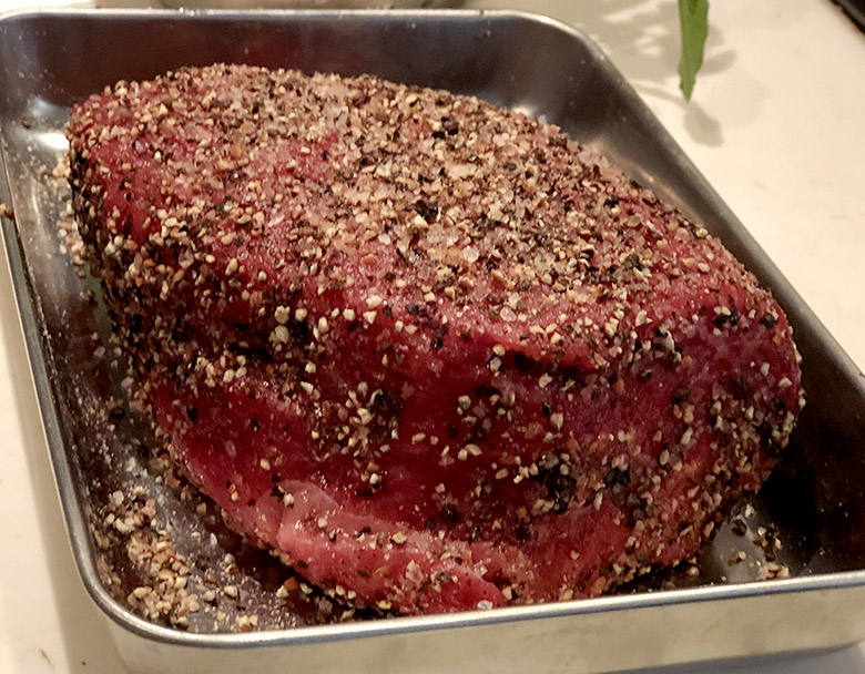 肉仕入れ担当 田中です