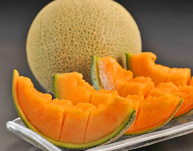 茨城県産 他 赤肉メロン 3 7玉 約4kg 常温 豊洲市場ドットコム