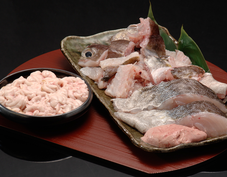 真鱈 まだら 鍋セット 切り身 あら 肝 白子 計約1ｋｇ 白子約300ｇ含む 岩手産 他 冷蔵 豊洲市場出荷 豊洲市場ドットコム