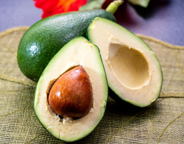 つなぎ南興farm 完熟アボカド ベーコン種 650g前後 1玉300 349g 2玉 熊本県津奈木町産 豊洲市場ドットコム