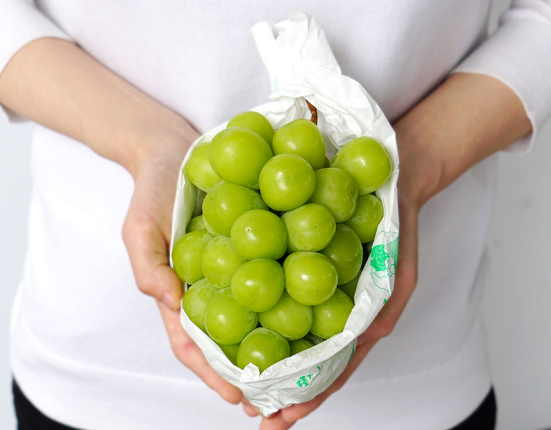 【敬老の日ギフト】JAふえふき『シャインマスカット』 山梨県産 大房2房 （約1.2kg） 秀品 化粧箱 ※冷蔵・敬老の日メッセージカード付