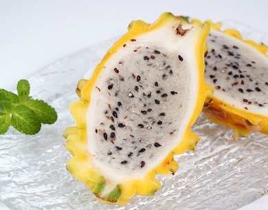 ハニーピタヤ 麒麟果 コロンビア産 4玉 約1kg 冷蔵 豊洲市場ドットコム